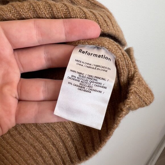 Reformation Camel Collared V-Neck Sweater Size L - Picture 6 of 7
